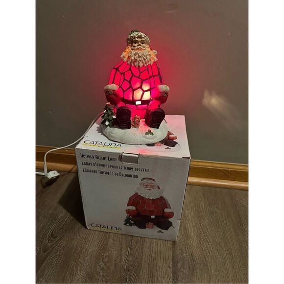 SANTA CLAUS Holiday Accent Lamp in box Tiffany design 1980s Catalina Lighting 8” - Picture 1 of 12